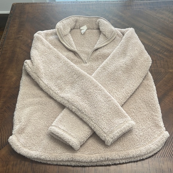 H&M Half Zip Sherpa Fleece in Beige - Picture 2 of 9